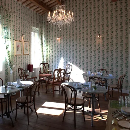 M Club De Luxe Ραβένα