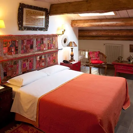 Bed & Breakfast M Club De Luxe