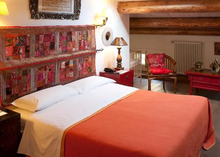 לינה וארוחת בוקר M Club De Luxe