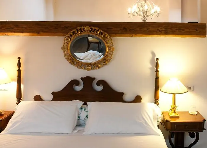 לינה וארוחת בוקר M Club De Luxe